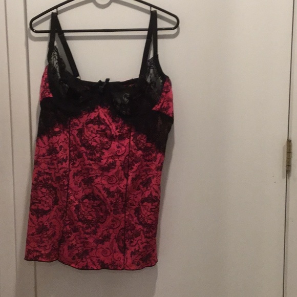 Seven ‘til Midnight pink and black slip. 1X/2X - Picture 1 of 6